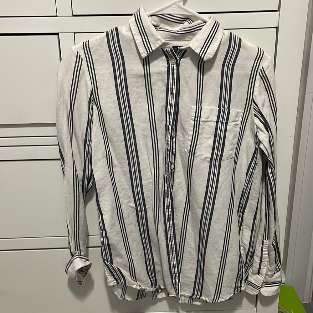 Banana Republic stripped button up